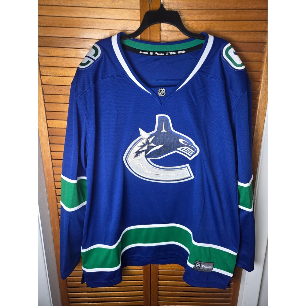 Vancouver Canucks Womens Fanatics Breakaway Home Jersey 4XL